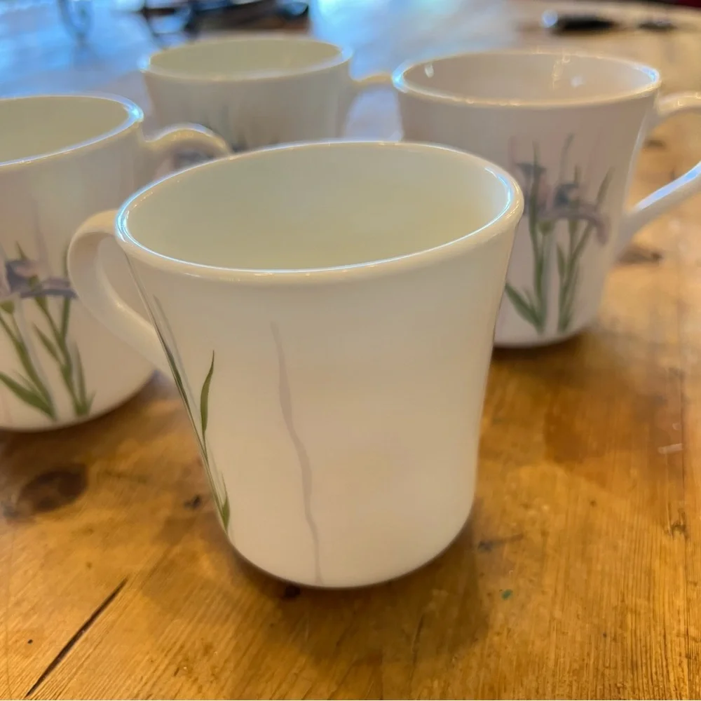 Set of 4 Corelle Corning Shadow Iris Coffee Cups Mugs 8 ounces Vintage Dishes